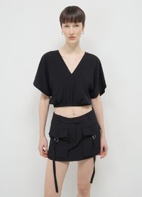 Calliope SCOLLO A V - Camicetta - ultrablack