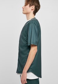 Urban Classics BASEBALL  - Camisa - bottlegreen white