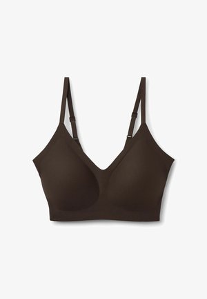 Soutien-gorge sans fil marron avec un design en V, texture de tissu lisse, bretelles réglables et bonnets sans couture pour plus de confort.