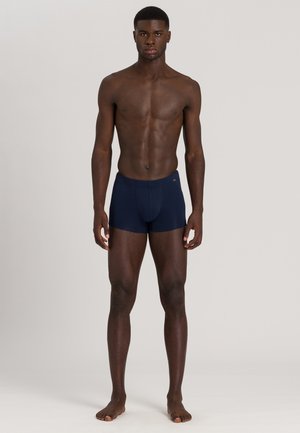 Boxer briefs blu scuro in tessuto morbido con una vestibilità aderente e una cintura elastica. Design semplice senza motivi o logo, adatti per l'uso quotidiano.