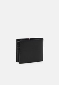 Tommy Hilfiger TH PREM LEA CC FLAP AND COIN - Lompakko - black