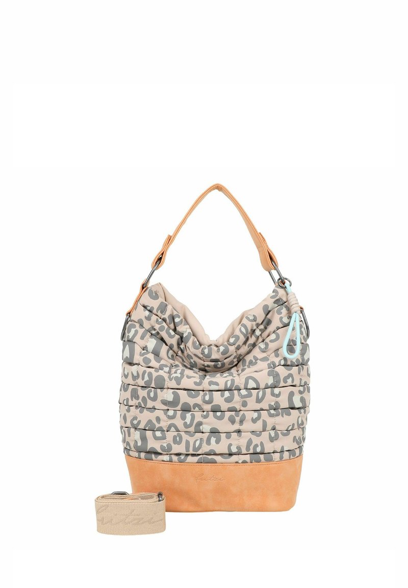 Lässige Tasche aus beigem Stoff mit grauem Leopardenmuster, akzentuiert durch einen tanfarbenen Lederboden und einem abnehmbaren Schultergurt.