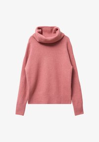 Suéter de punto rosa con un alto cuello de tortuga acanalado. Presenta mangas largas y un corte relajado. Textura suave con un acabado liso.