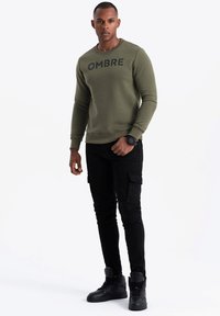 Ombre OM-SSPS-0181 - Sudadera - dark olive