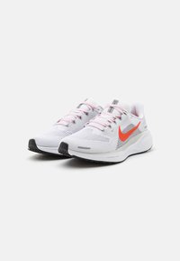 Nike Performance AIR ZOOM PEGASUS 41 - Løbesko til landevejen - white/picante red/wolf grey/black