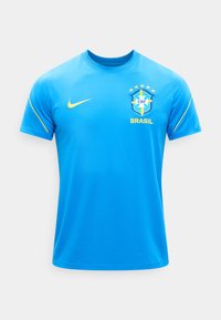 Blauw sportshirt met korte mouwen, gele Nike-logo, Braziliaanse vlagembleem en vijf sterren boven het embleem op de borst.