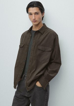 RELAXED FIT NEEDLE WITH CONTRAST POCKETS - Camicia - dark brown