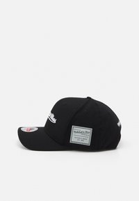 Mitchell & Ness BRANDED COMFY CORE STRETCH SNAPBACK - Cap - black