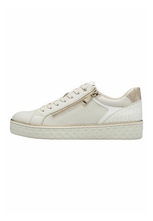 Trainers - cream comb