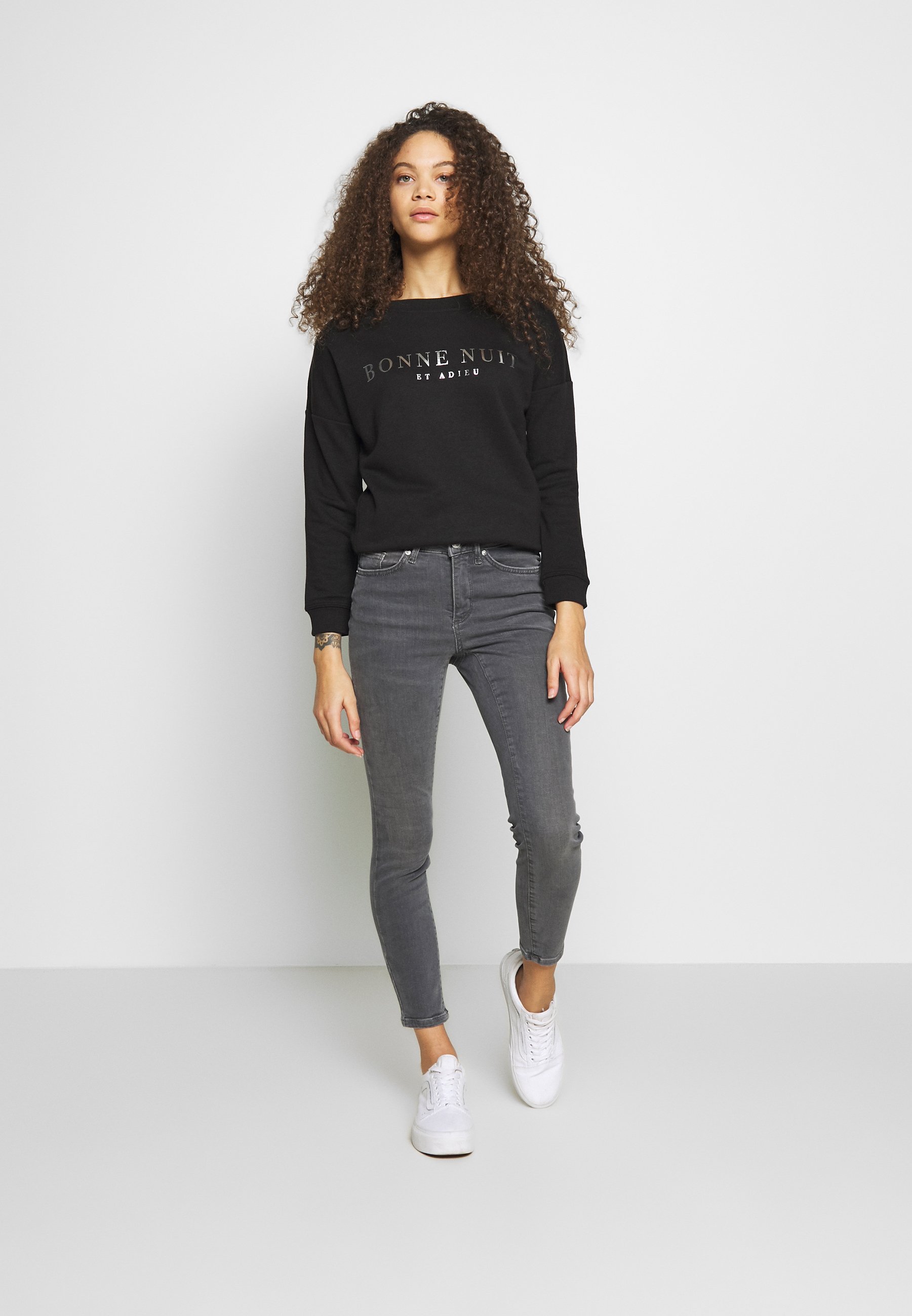 Vero Moda Petite VMTERESA MR JEANS PETITE - Jeans Skinny Fit - medium grey  denim/grigio denim - Zalando.it