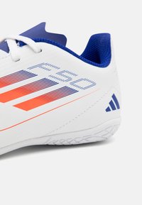 adidas Performance F50 CLUB IN UNISEX - Indoor football boots - footwear white/solar red/lucid blue