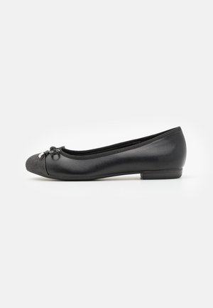 BY GUIDO MARIA KRETSCHMER - Ballet pumps - black