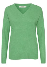 Pulover verde cu decolteu în V dintr-un material neted, cu mâneci lungi și manșete cu jerseu. Etichetă de marcă notabilă pe guler.