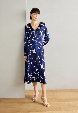 DRESS MIDI LENGTH V NECK FEMININE STYLE FLARED SKIRT LONGSLEEVE PRINTED - Kjole - blue