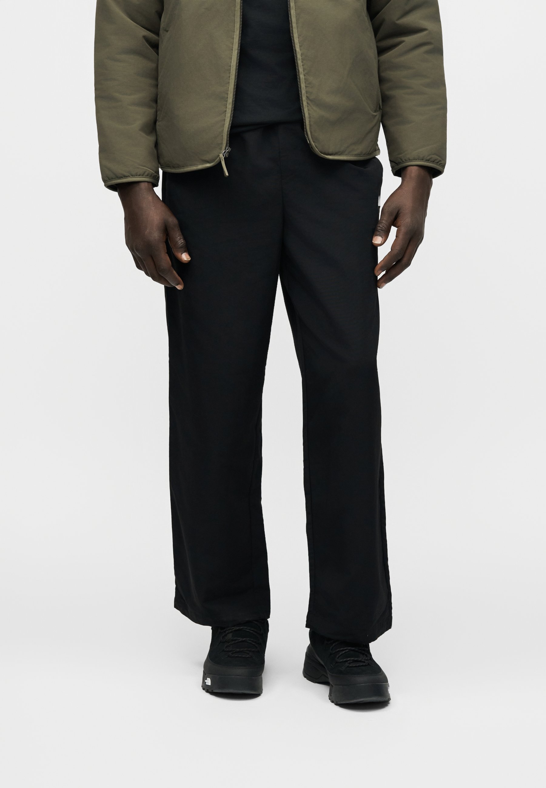 The North Face EASY WIND PANT - Trousers - black - Zalando.co.uk