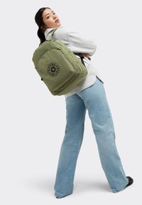 Kipling CURTIS XL CEN - Ryggsäck - strong moss combo