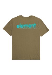 Camiseta verde olivo de algodón con cuello redondo. Presenta un texto grande en turquesa: "element SKATEBOARD CO. WORLDWIDE" en la parte posterior.