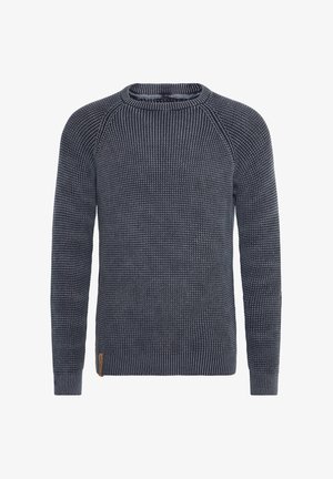 Sweter z okrągłym dekoltem, dziany, w ciemnoniebieskim kolorze z strukturalnym wzorem. Posiada ściągacze na mankietach i dole oraz małą naszywkę z logo po boku.