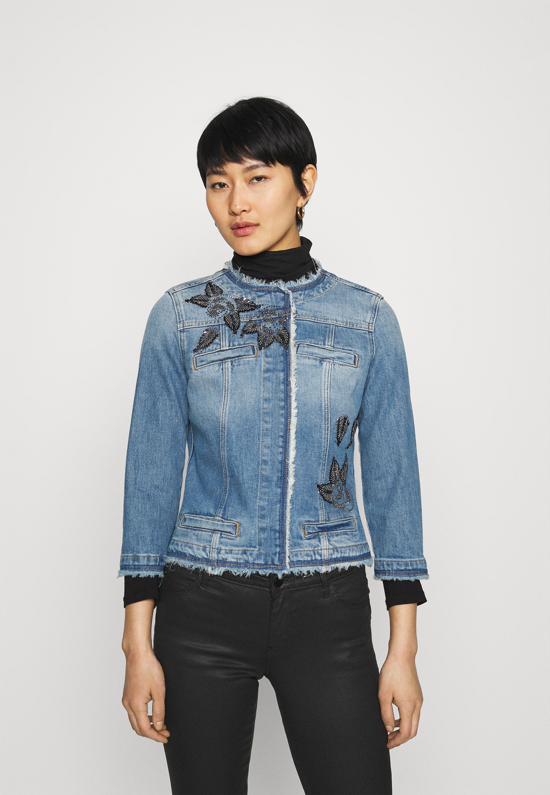 Liu Jo Jeans GIACCA KATE - Giacca di jeans - light blue denim/carta da  zucchero - Zalando.it