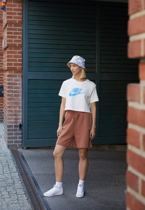 CROP TEE - T-shirt con stampa - sail