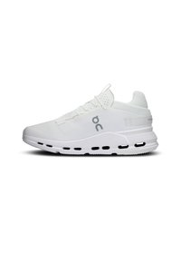 On - CLOUDNOVA 2 - Trainers - all white Thumbnail Image 1