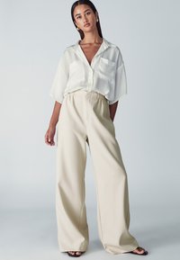 WILLA CROWN PANTS - Hlače - ecru