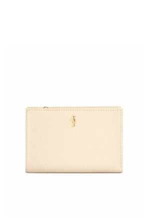 Beżowy teksturowany portfel ze skóry z małym złotym emblematem w kształcie konia i górnym zamkiem błyskawicznym.