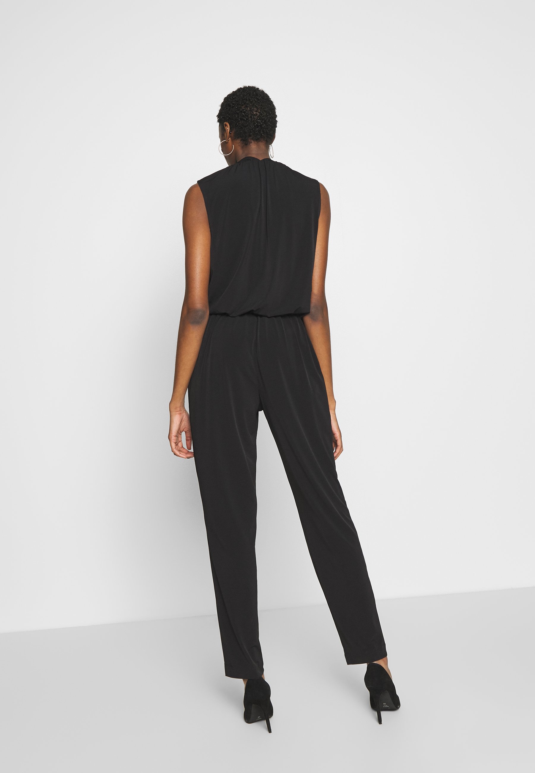 Swing Jumpsuit schwarz Zalando.no Swing Jumpsuit - schwarz