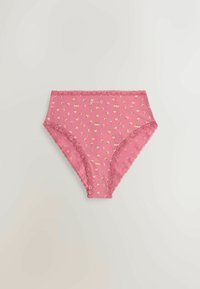 Roosa puuvillane kõrge talje aluspüksid väikeste lillemustritega, pitsäärisega taljes ja jalgades ning pehme, siledast tekstuurist.