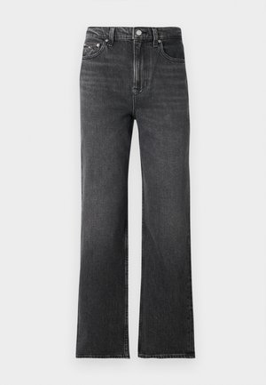 Sorte brede jeans lavet af denim med en falmet tekstur. Har knaplukning og forlommer. Ren afslutning med minimal detaljer.