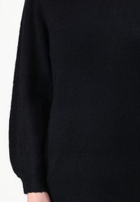 Thumbnail Image 7