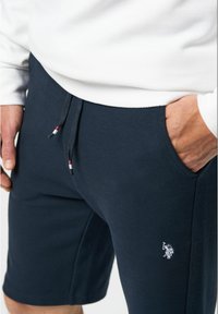 U.S. Polo Assn. MALIK - Teplákové kalhoty - dark sapphire