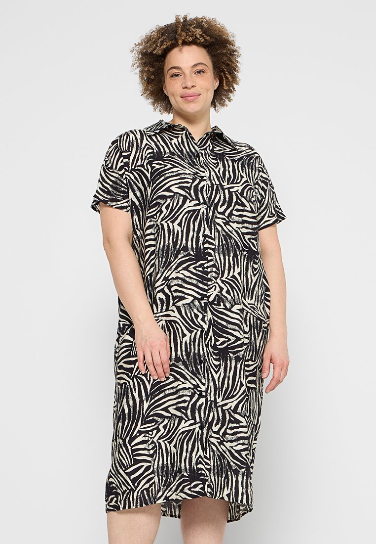 ONLY Carmakoma Blousejurk zwart