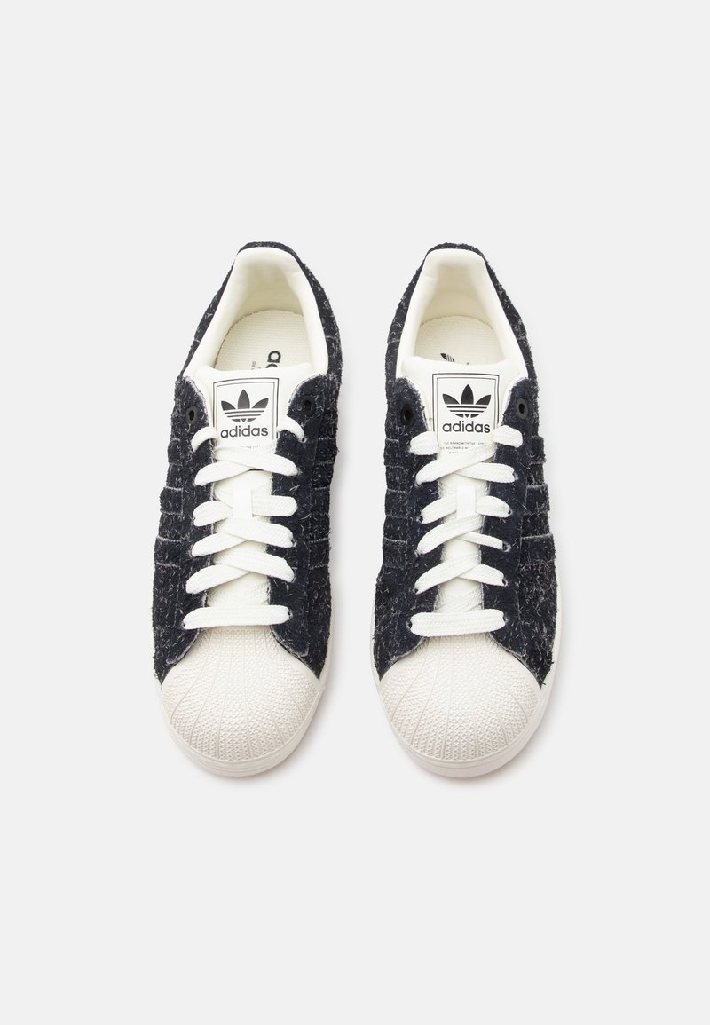 adidas gazelle silver green womens Adidas Superstar 80S Primeknit main image 1