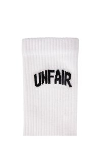 UNFAIR ATHLETICS Sokker - white