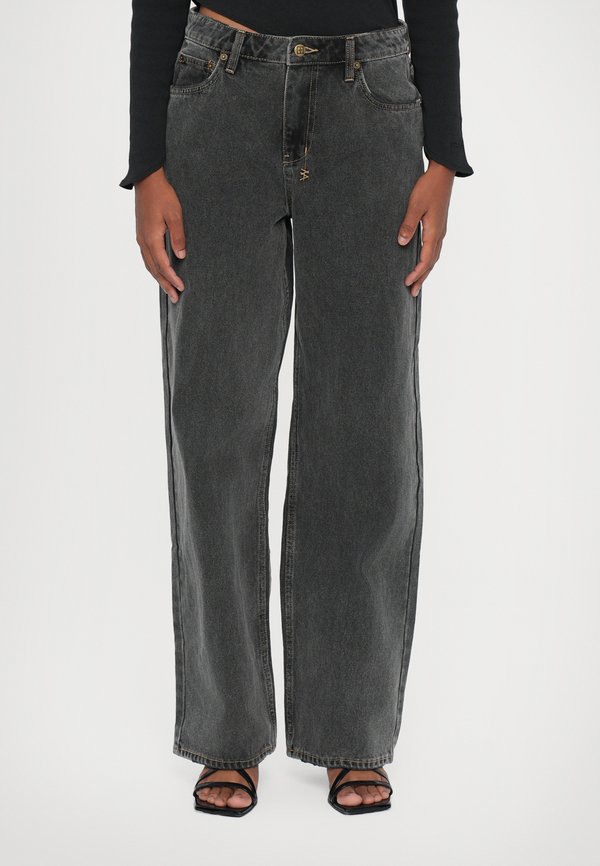 EMPIRE CINDER - Jeans Relaxed Fit