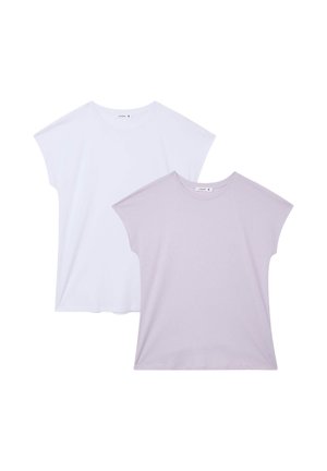 Due T-shirt: una bianca e una lilla chiaro. Entrambe presentano maniche corte, scollo rotondo e una vestibilità comoda. Tessuto in cotone morbido e liscio.