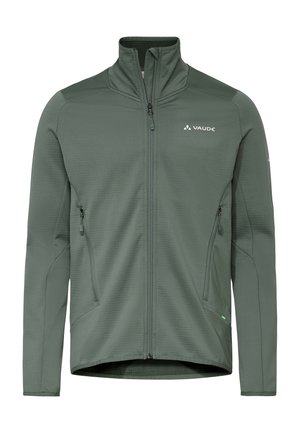 Grüne Outdoorjacke mit durchgehendem Reißverschluss, hohem Kragen, zwei seitlichen Reißverschlusstaschen und Vaude-Logo auf der linken Brust und dem rechten Ärmel.
