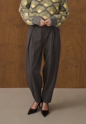 Culture, CUJAMIE - Pantalon classique - castlerock