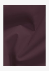 Selezionato, amaranth