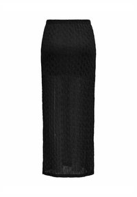 Sort midi-nederdel med tekstureret stof og lodret ribbning, elastisk talje og en gennemsigtig afslutning. Slank design med subtile detaljer.