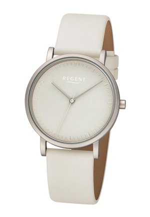 Montre-bracelet Regent blanche et minimaliste avec boîtier rond en argent, cadran uni sans chiffres, et bracelet en cuir beige clair.
