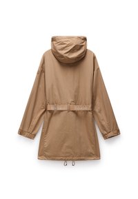 Veste beige clair, résistante à l'eau, avec une capuche à cordon, des poignets élastiques et une taille ceinturée avec une sangle à motif logo.