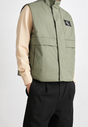 Vest - green