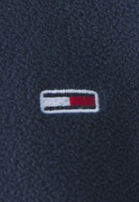 Tommy Jeans FLAG  - Polárpulóver - dark night navy