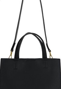Sorte tekstureret læderhandbag med to håndtag og en aftagelig skulderrem. Udstyret med guldfarvet hardware og en struktureret form.