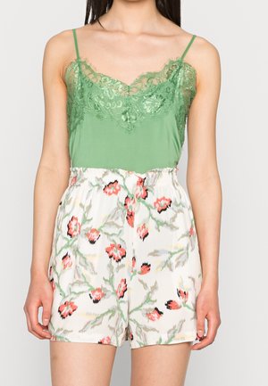 Top - green