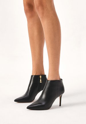 JACKIE - Bottines à talons hauts - black