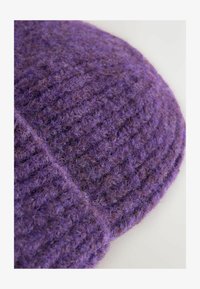 Non sélectionné, purple