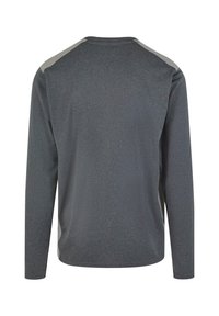 Langermet skjorte i mørkegrått stoff med et teksturert design. Har lysegrå mesh-paneler på skuldrene for ventilasjon.